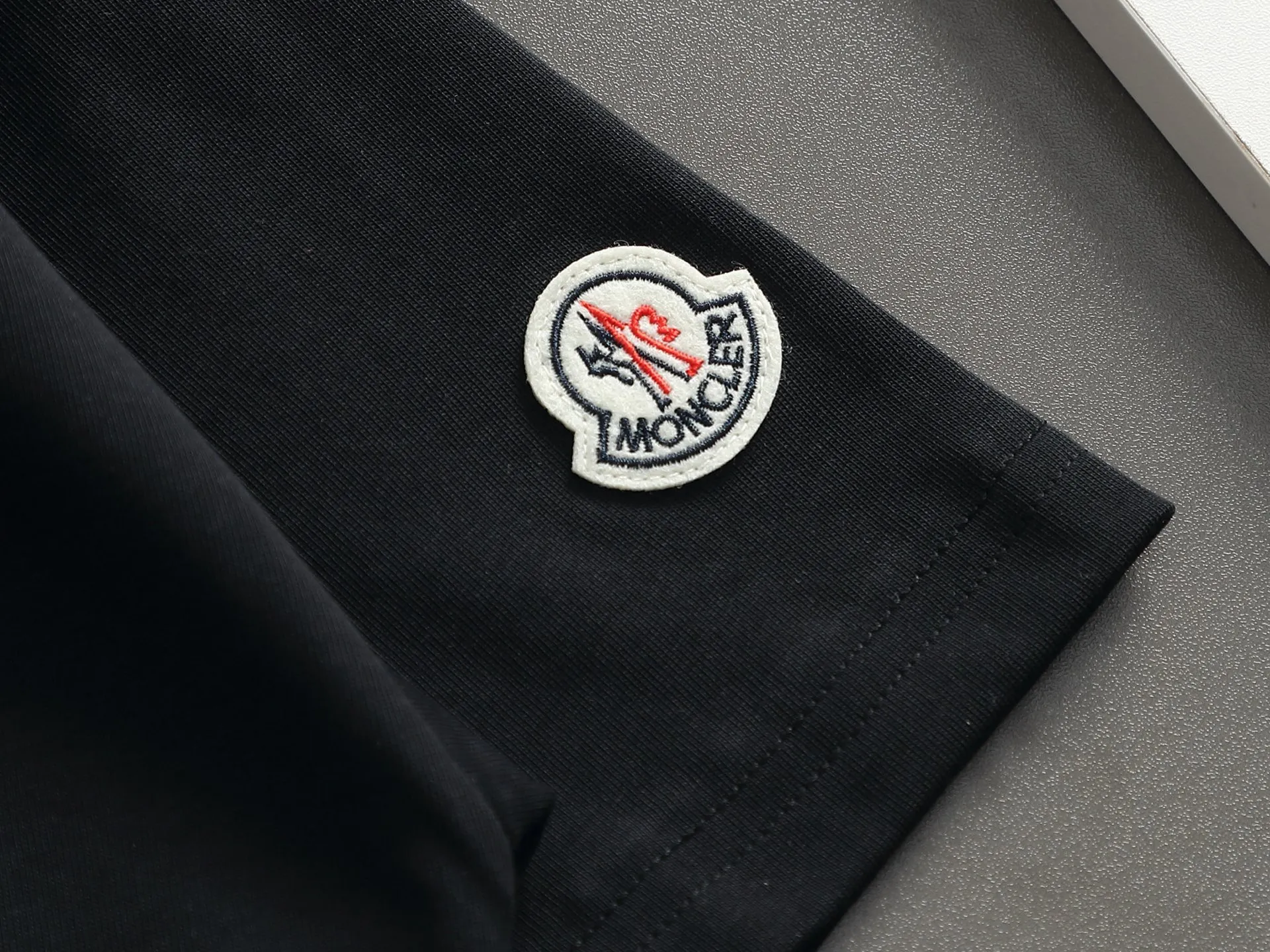 MONCLER LOGO 🪡 Logo ， Retro Same Style T 260 Versatile : Khaki Black White Size：XS~L